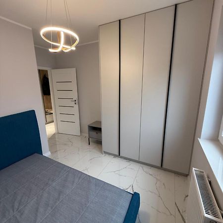 Apartament Na Osiedlu Zamknietym Z Garazem Podziemnym Apartment Tomaszow Mazowiecki Luaran gambar